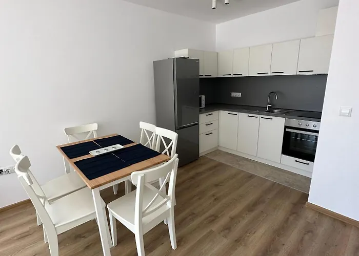 Cosy With Sea View In Complex Panorama Apartman *