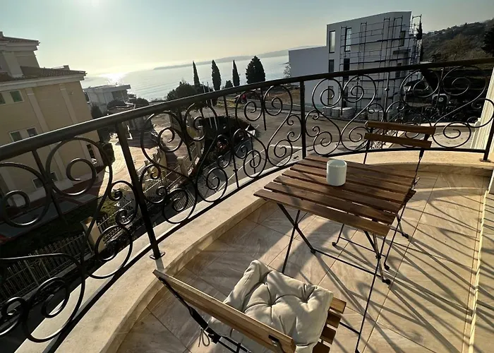 Cosy With Sea View In Complex Panorama * Chernomorets