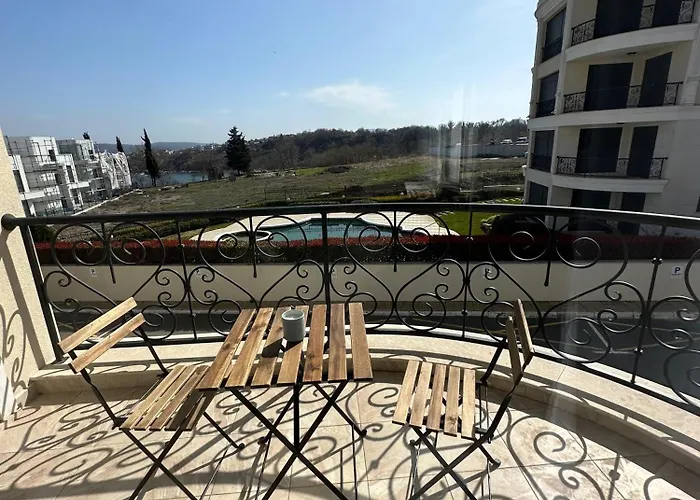 Cosy With Sea View In Complex Panorama * Chernomorets